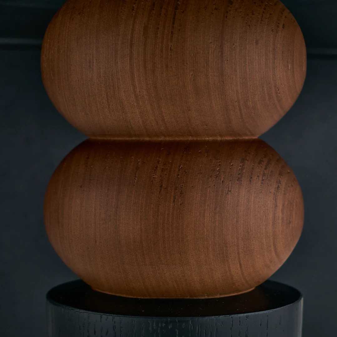 Vivan Dining Table - Image 4